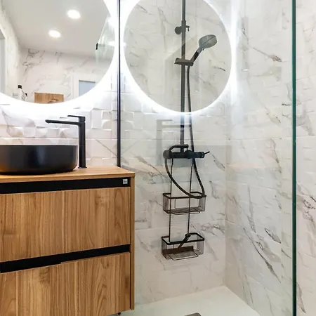 3 Bedroom Lovely In *