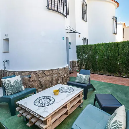 3 Bedroom Lovely In *